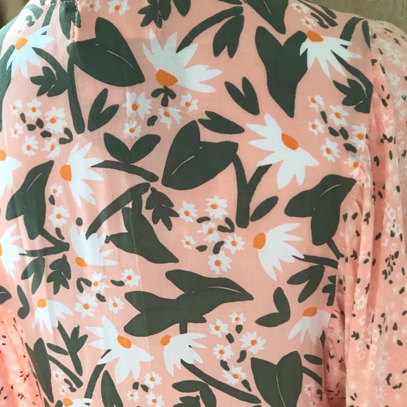 Love St. Flower Child Mini Petal pink dress - Picture 8 of 9